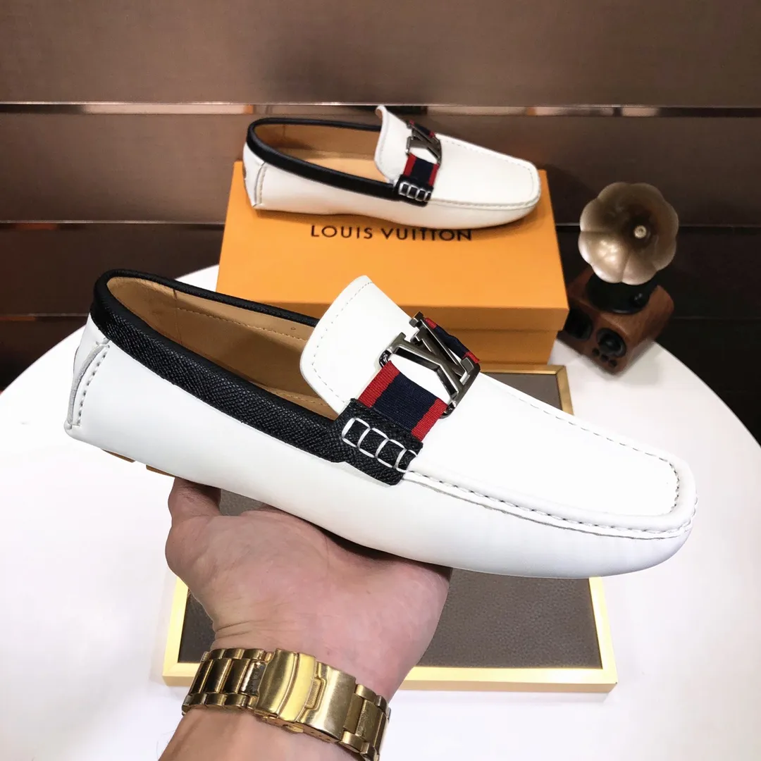 Men's men's shoes 💰420💰 [LV Doudou shoes] (water-dyed cowhide lining) new model is on the market, available on the official website. The new Doudou shoes are processed into single-color materials, and the uppers are made of imported cowhide material. The body of the shoe is fully hemmed with mark thread, and is lined with imported original cowhide leather. The elegant shoe shape is super suitable for all-matching, and the size is 38-44.